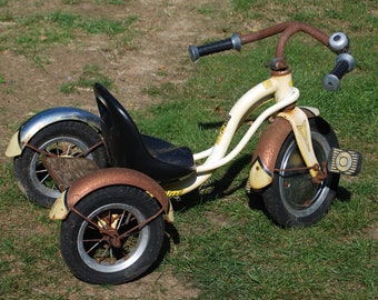 triang tricycle with boot