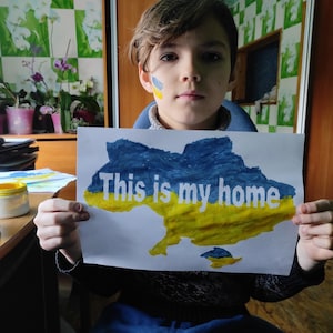 Digitale Datei Ukraine. Ich stehe mit der Ukraine. Landkarte Ukraine. Ukraine Flagge. Bunt und Bunt. Ukrainische Kunst. Kinder wollen Ruhe. Ukrainischen Shop