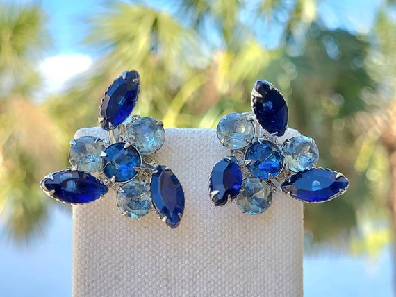 Vintage blue mix rhinestone swedged silvertone clip earrings, marquise, and round, unbranded View 5