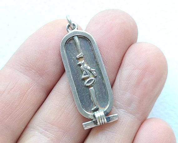 Vintage Egyptian cartouche silver pendant, hierog… - image 3
