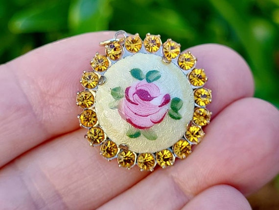 Retro floral pink and yellow goldtone brooch,  pa… - image 2