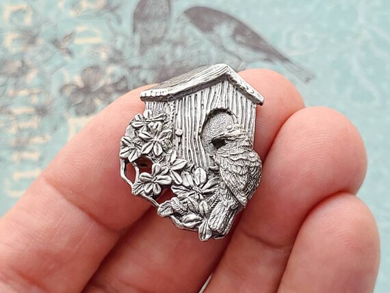 Birds & Bloom 1997 limited edition pewter bird brooch.