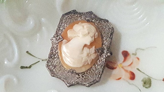 Shell cameo femal with flower brooch, set in ster… - image 1