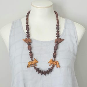 1980s vintage Wood Animal necklace, African safari animal necklace.