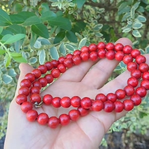 vintage lipstick red round wood bead necklace, richly dyed colored smooth round beads.