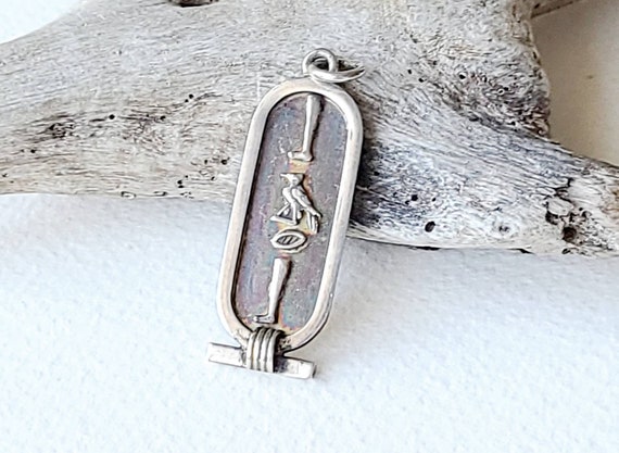 Vintage Egyptian cartouche silver pendant, hierog… - image 1