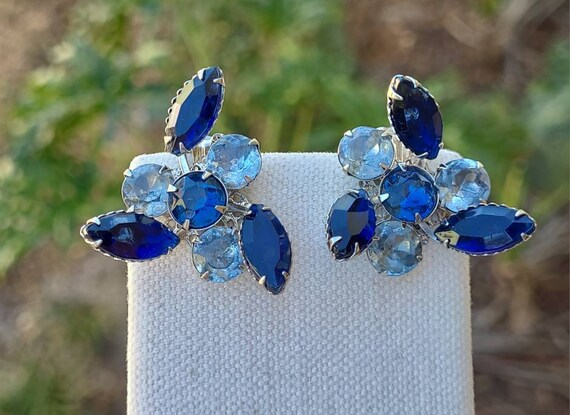 Vintage blue mix rhinestone swedged silvertone clip earrings, marquise, and round, unbranded View 6