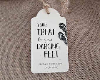 A little treat for your dancing feet – Personalized TAGS for flip flops wedding favors (Set of 50/100/200)