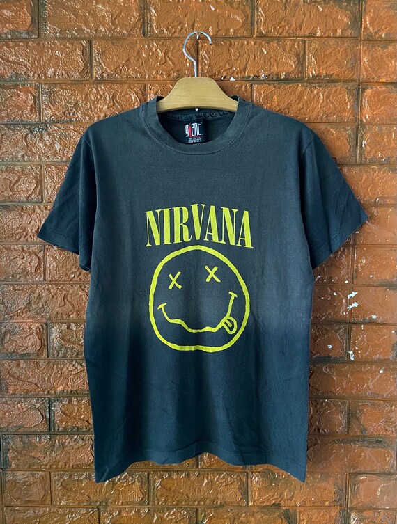 Vintage 90s Original Nirvana Nevermind 