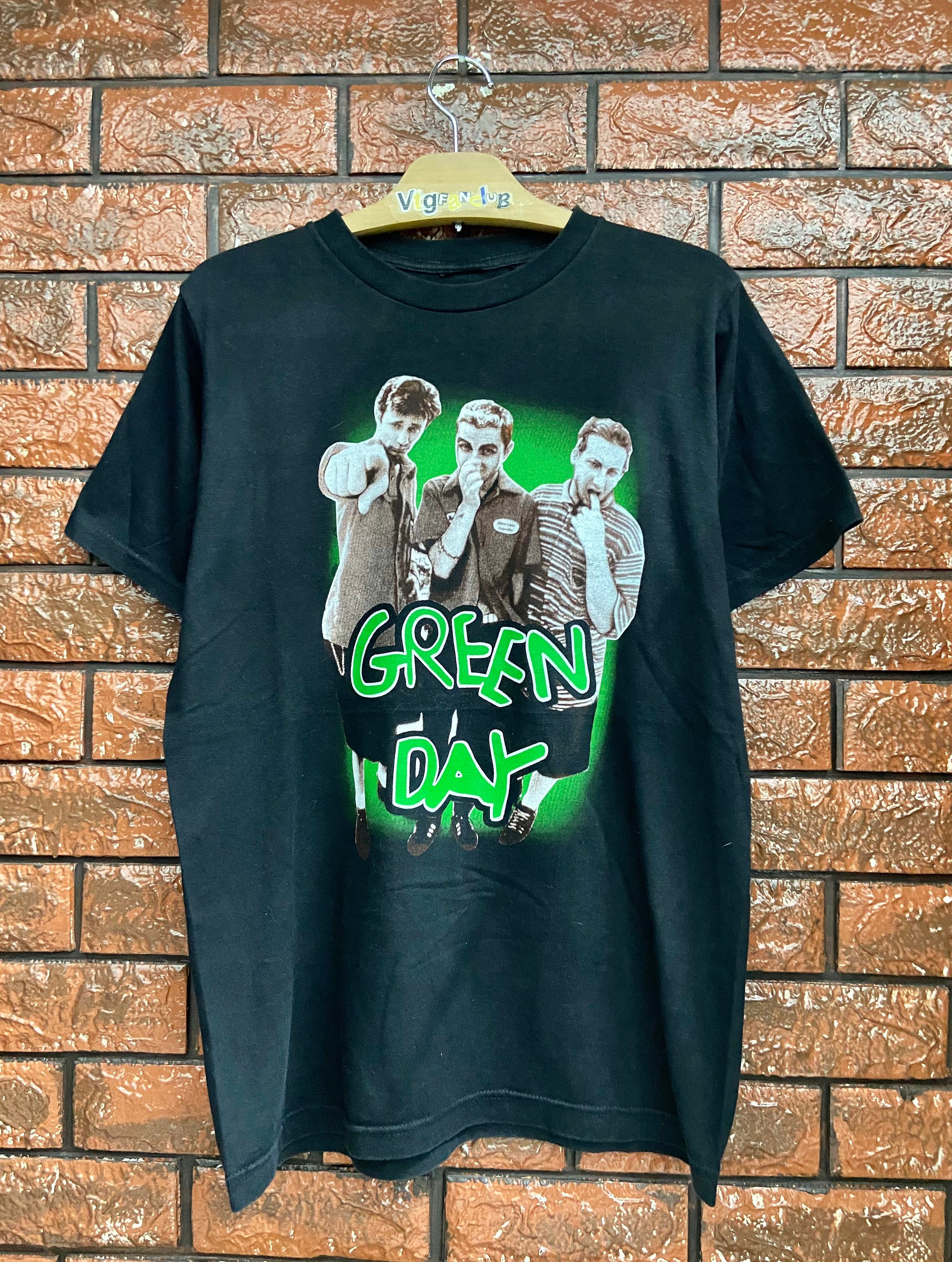 Vintage 00s Green Day Line up Band Photo T Shirt / 90s Pop Vintage 00s Green Day Line up Band Photo T Shirt / 90s Pop