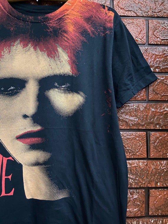 Inside David Bowies 90000 Item Archive From Nipple Baring Ziggy Knitwear To Unseen Gems - w8j58s9