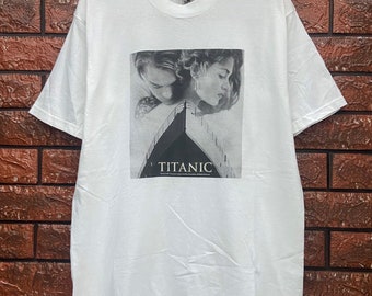 Vintage 90s Titanic 1997 Epic Romance Legendary Movie By James Cameroon T Shirt / Leonardo Di Caprio / Vintage Movie T Shirt Size M
