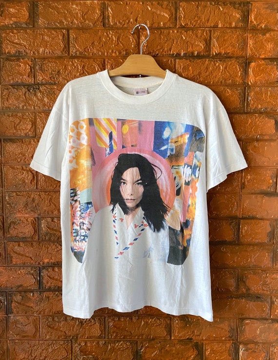 vintage bjork tee