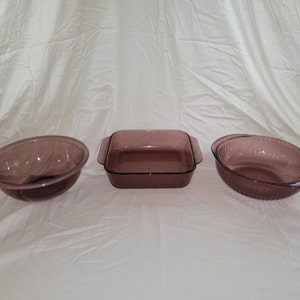 Three-piece Vintage 1970s Cranberry Pyrex Set! Hard to Find! Cute Starter Set!!