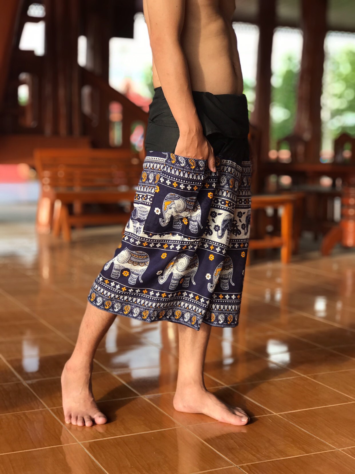 Abstract Floral Hippie Men's Shorts