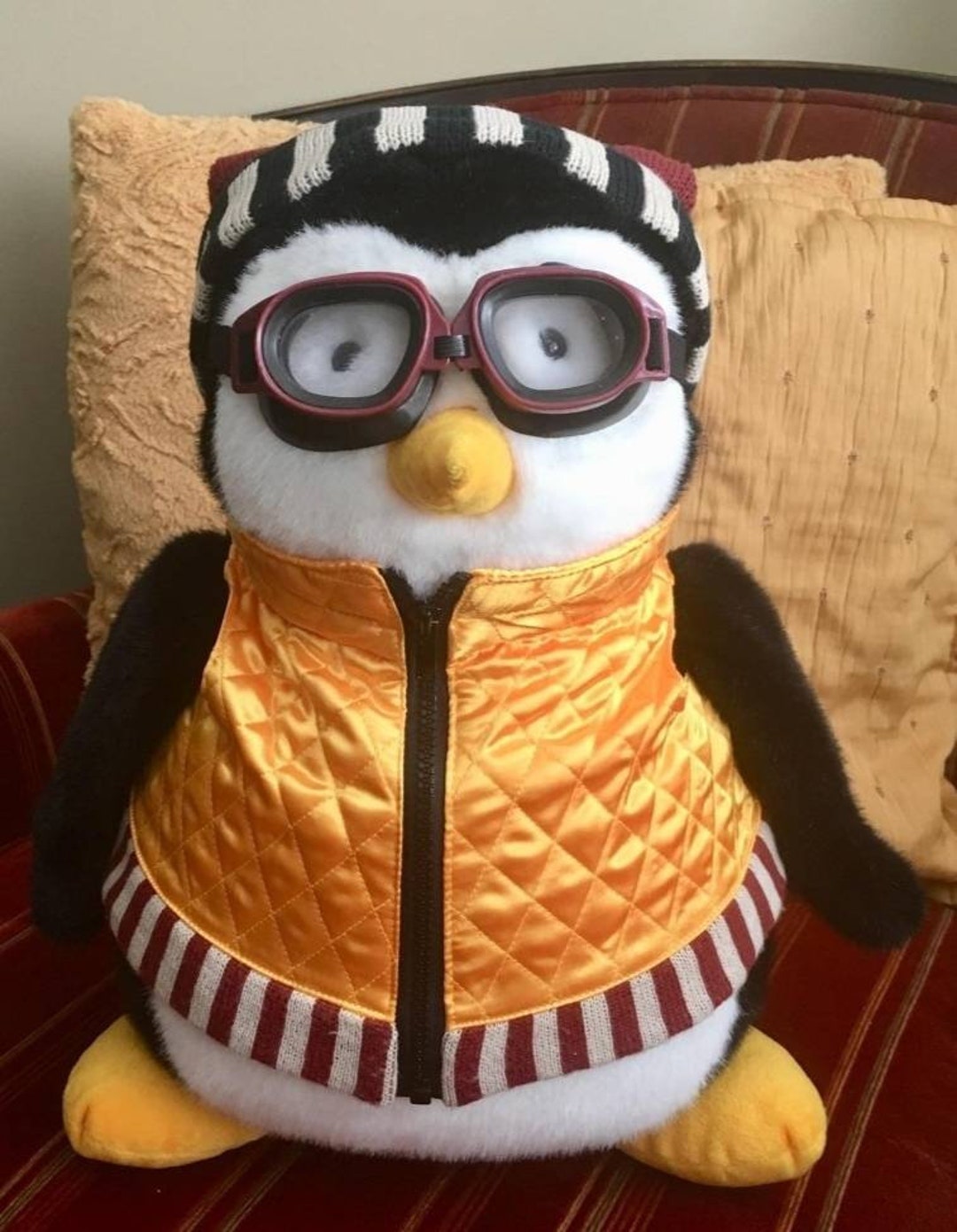  Warmtwinl TV Serious Friends Joey's Friend HUGSY Penguin Plush  Doll Cute Puppet Stuffed Pillow Toys, with Goggles, Scarf, and Hat : Toys &  Games