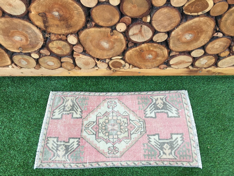 1'6''x2'10'' Vintage Turkish Mat Rug,pale Colors Worn Low Pile Oushak
