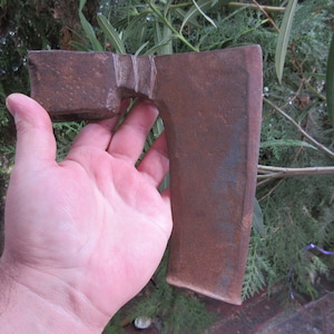 Vtg Antique Old Rare 1,87 lbs / 0,850 kg Europian Primitive Rustic Handmade Wrought Hewing Goosewing Bearded Broad Viking Axe Hatchet Tool