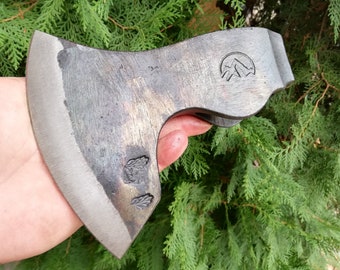 Hacha vikinga de acero forjado hecha a mano: herramienta de carpintería bushcraft