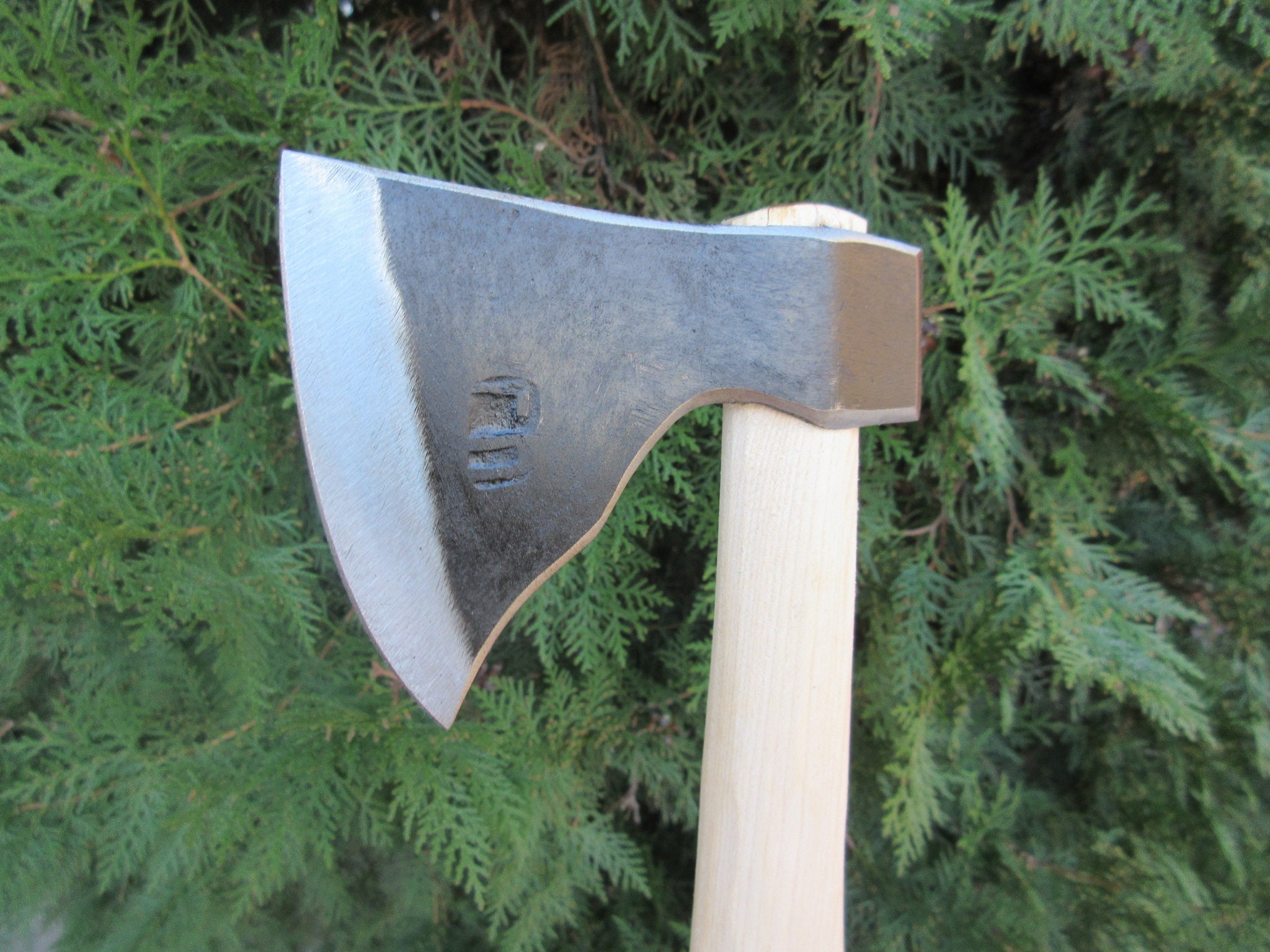 Hache bataille médiévale Viking acier carbone forgé lame à