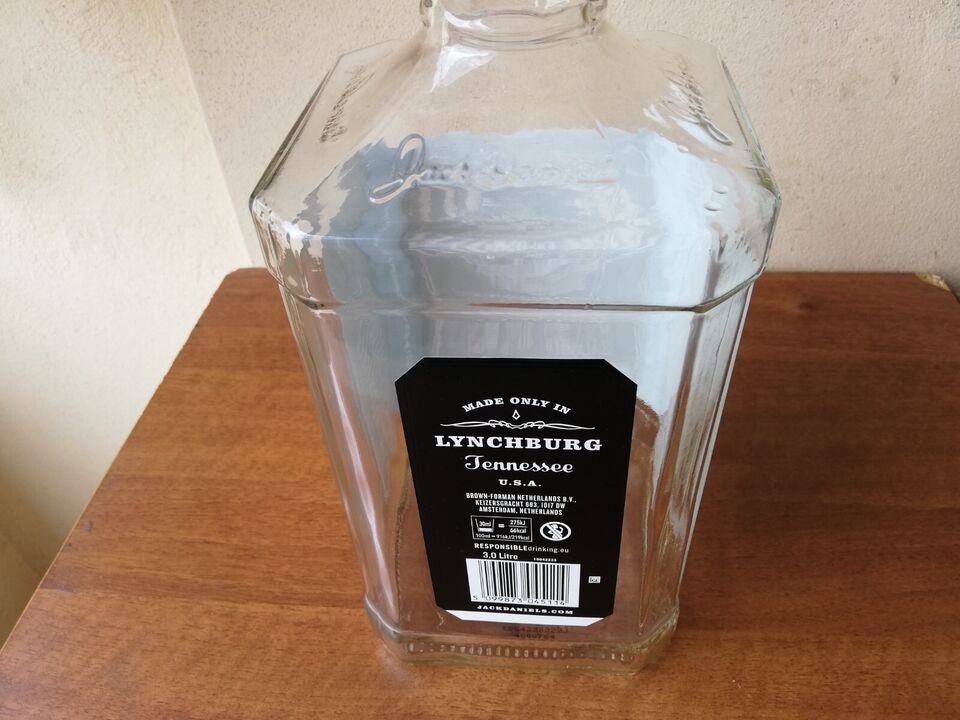 ジャックダニエル 3L空きボトル スイング クレードル ジャックダニエル ウイスキー 3L 空ボトル：男の隠れ家ディスプレイ