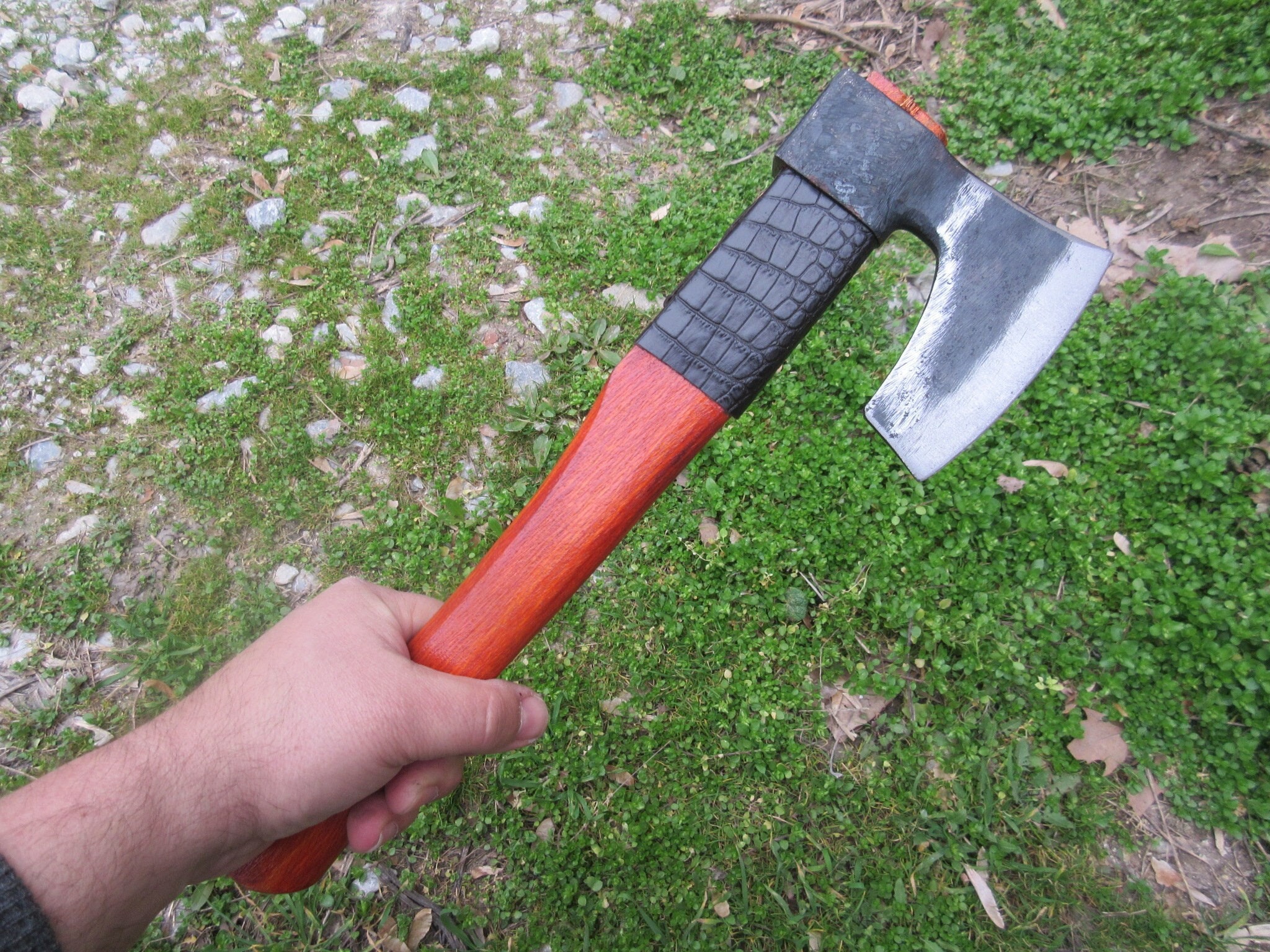Hache Viking Tomahawk 13 Pouces - Lancer, Camping, Survie, Lame Extra Tranchante