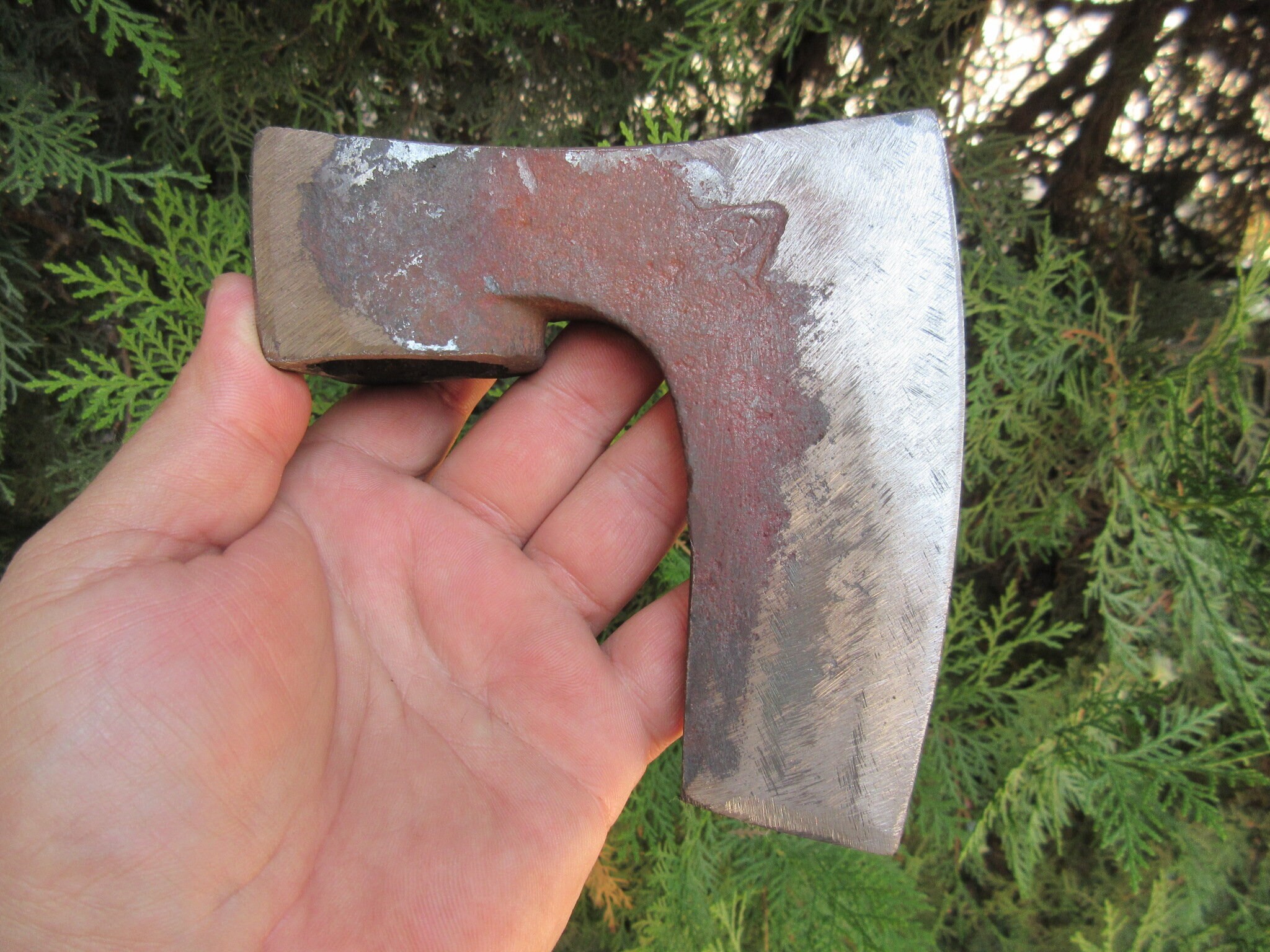 Petite Hachette Ancienne Forgée à La Main - Style Viking/barbu, Tomahawk Vintage, Origine Bulgarie