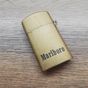 Briquet Marlboro