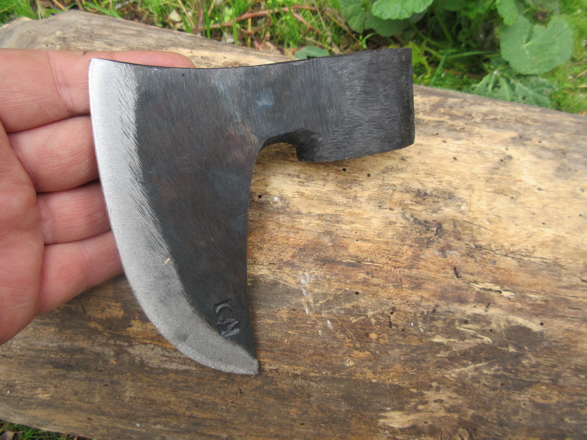 Tête de hache Tomahawk forgée à la main uniquement, hache de Viking en