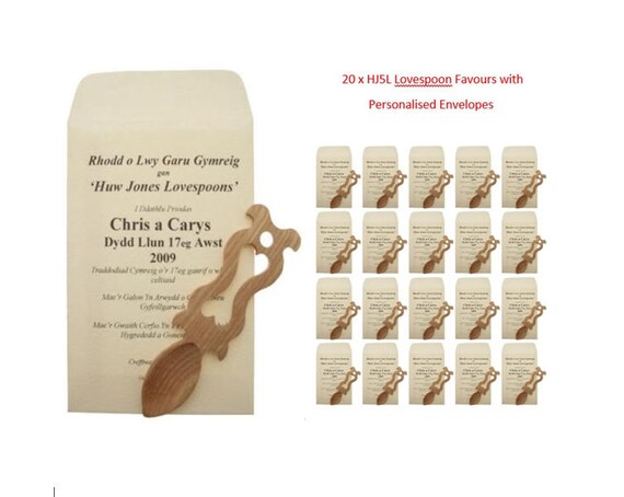 Engraved Welsh Lovespoon Wedding Favours with Personalised Envelopes 20 x MJ4L