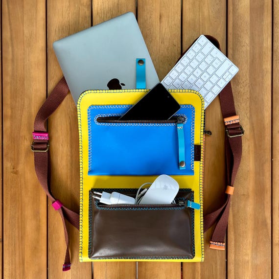 Ver en Etsy: Leather laptop backpack · Handmade minimalist work bag · Colorful unisex leather rucksack · Unisex work backpack for 13 inch laptop Leather laptop backpack · Handmade minimalist work bag · Colorful unisex leather rucksack · Unisex work backpack for 13 inch laptop