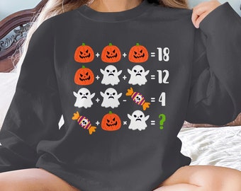Teacher Halloween Shirt, Teacher Sweatshirt Halloween Funny, Cool Teacher Hoodies Women, Retro Halloween Teacher Tees, Trendy Women T-Shirt