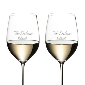 Riedel Personalized Veritas Viognier/Chardonnay Wine Glasses, Set of 2 Custom Engraved 13oz Crystal White Wine Glasses, Gift for Wine Lovers