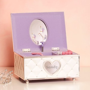  Disney Stitch Music Box, Jewelry Music Box : Clothing, Shoes &  Jewelry