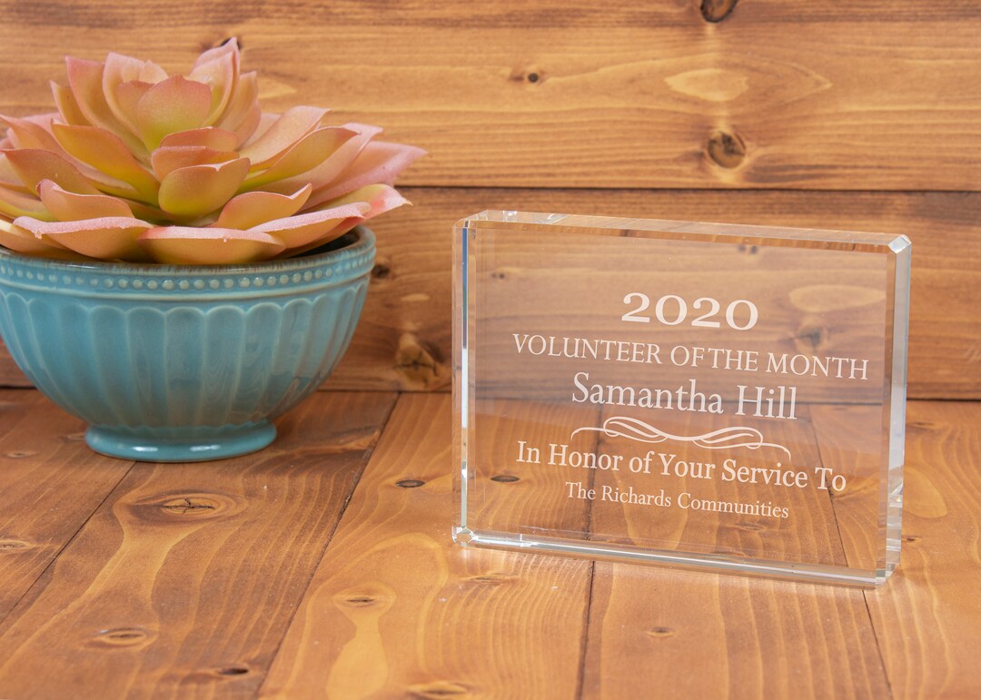 Personalized 4 X 3 Rectangle Crystal Paperweight Award, Custom Engraved