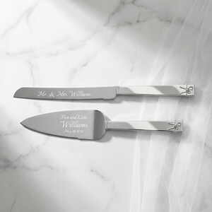 Vera Wang Personalized Love Knots Silver Wedding Cake Cutting Set, Custom Engraved Wedding Cake Knife and Server Set for Bride and Groom Bild 7