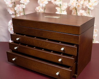 Women's armoire online style jewelry box