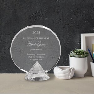 Ravanox Personalized 6 1/2&quot; Clear Round Crystal Plaque Award, Custom Engraved Glass Award Plaque for Employee Appreciation, Service