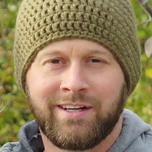 Quick and Easy Beanie Crochet Pattern for Men image 2