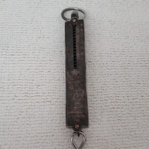 Vintage Metal Scales / Made in Russia Sverdlovsk / Balance Scale
