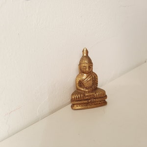 Small and Heavy BUDDHA brass figurine