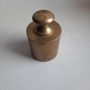 Vintage solid Brass 1000 g Weight for Scale / Brass Scale Weight / Hallmarked Weight for Scale
