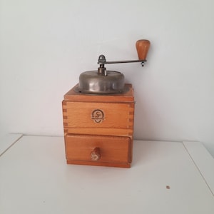 Vintage Coffee Grinder Zassenhaus / Antique / Retro