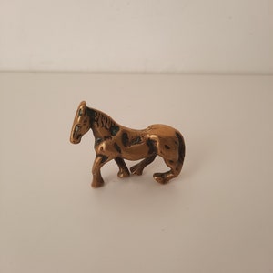 Vintage Horse Decor / Horse figurine / Foal figurine / Antique statuette