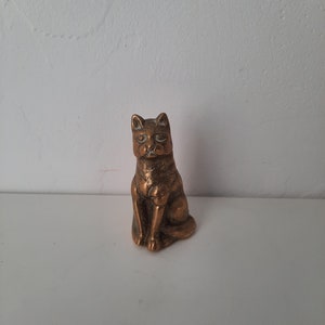 Massive Solid Brass Cat / Decor / Statue /Figurine / Vintage