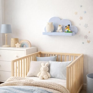 Prateleira azul-clara para quarto infantil