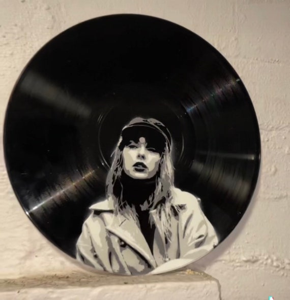 Disco in vinile rosso Taylor Swift art