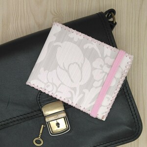 Pink card holder / Sustainable card holder / Recycled card holder / Eco card holder / minimalist card holder / compact card holder / unisex card holder