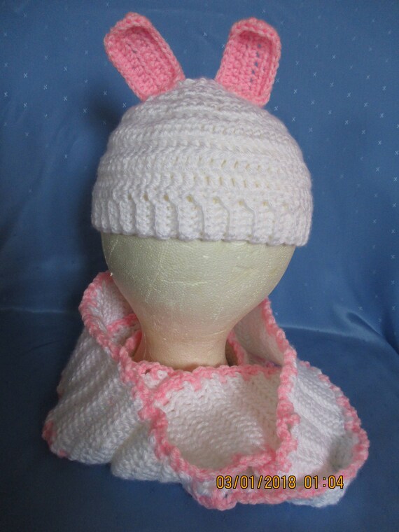 infant hat and glove set