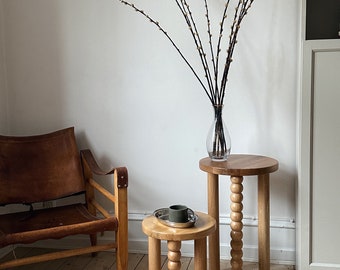 Piloti Side Table in Oak, Handmade Coffee Table, Modern Side Table, Wooden Coffee Table, Three-legged Stool, Plant Stand, Minimal Home Decor